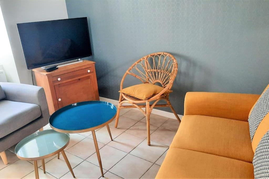 Maison De Pecheur Renovee Avec Cour Proche Du Port Les Sables-dʼOlonne Εξωτερικό φωτογραφία